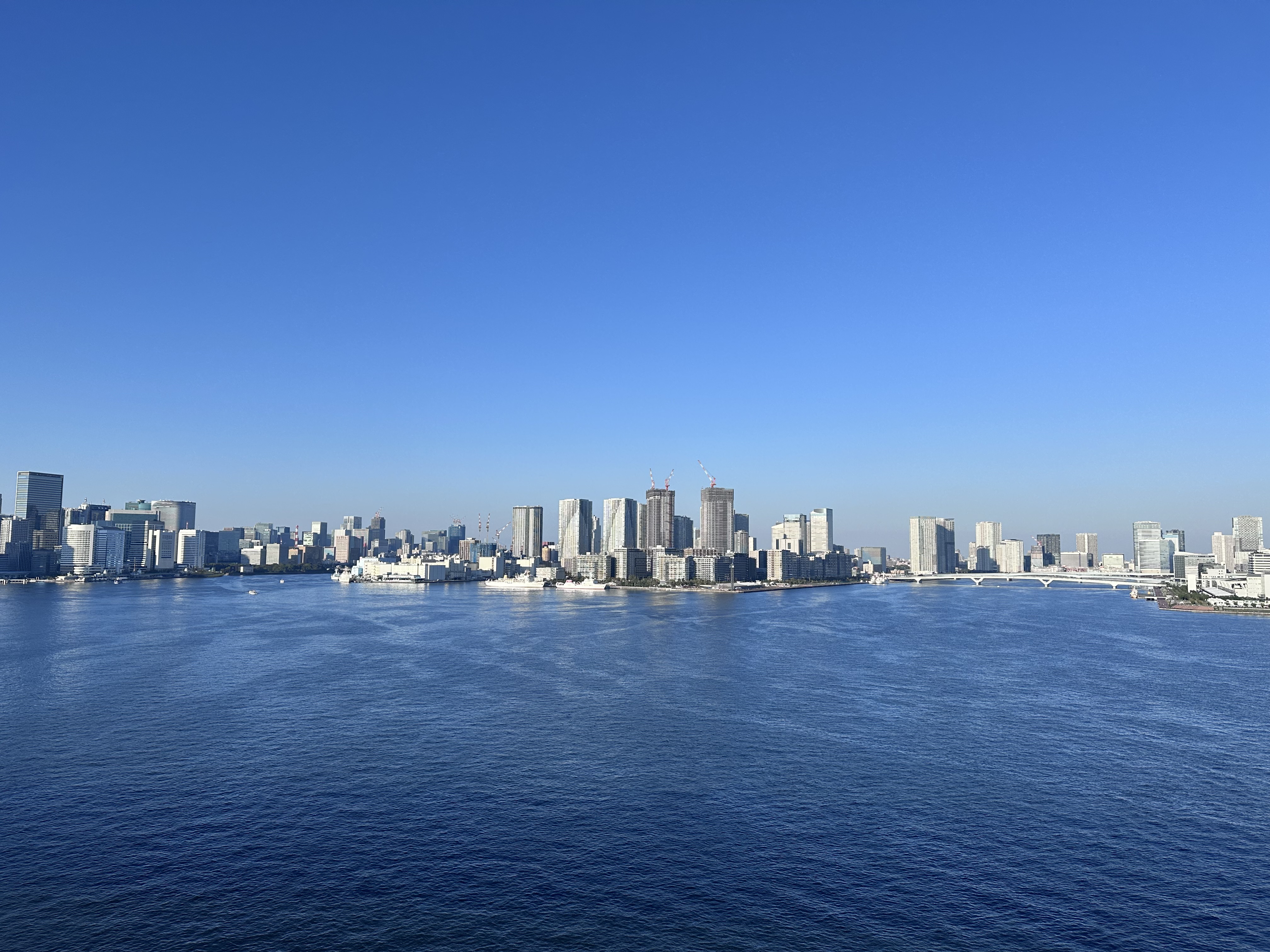 Panoramic view of Tokyo Bay near Rainbow Bridge